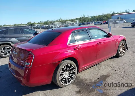 2014 Chrysler 300 300S z USA, uszkodzony, nr VIN 2C3CCABT9EH100834